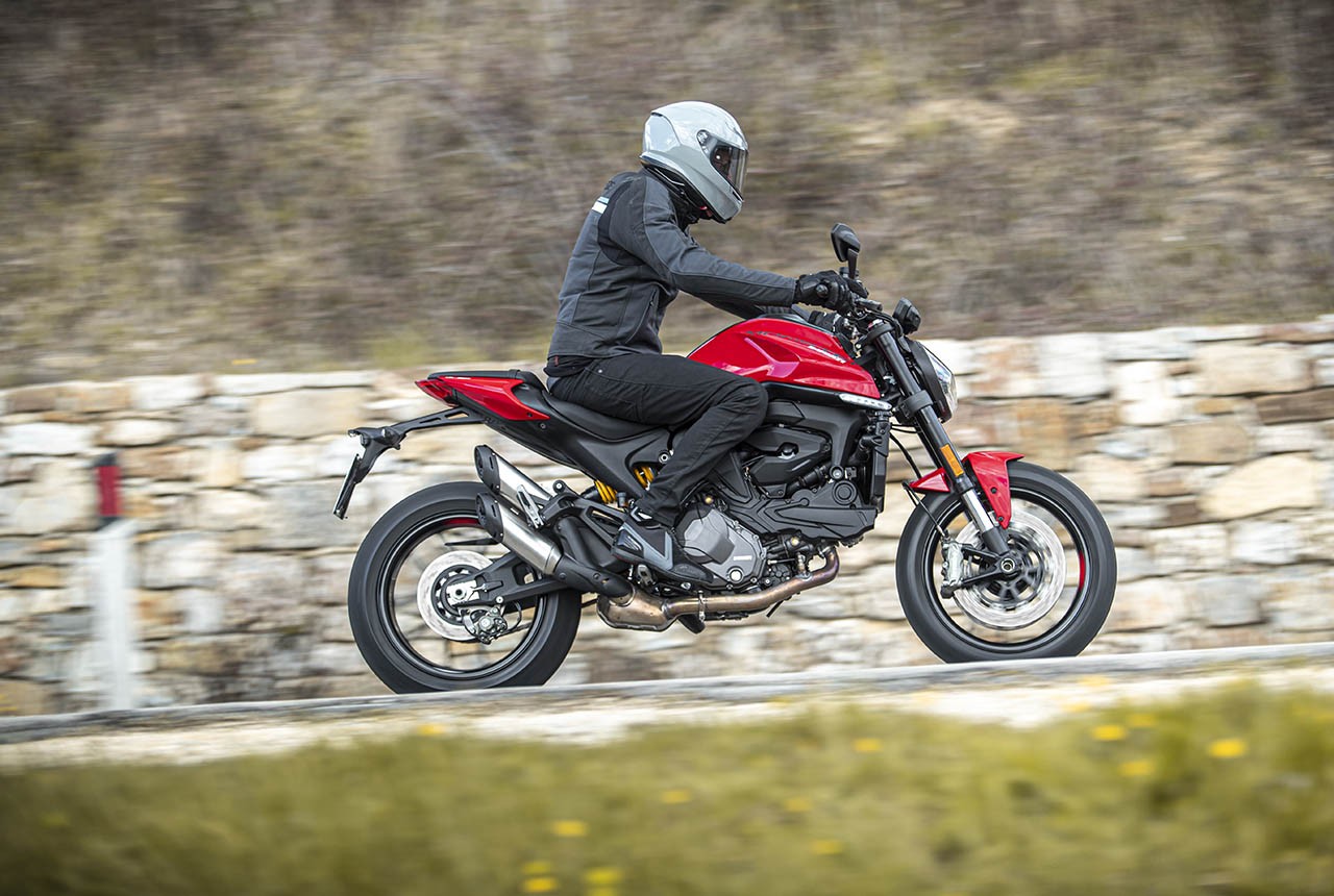 Ducati Monster 2021, le foto della prova