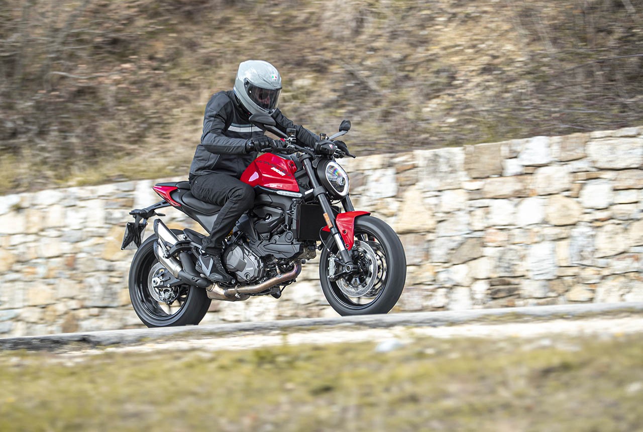Ducati Monster 2021, le foto della prova