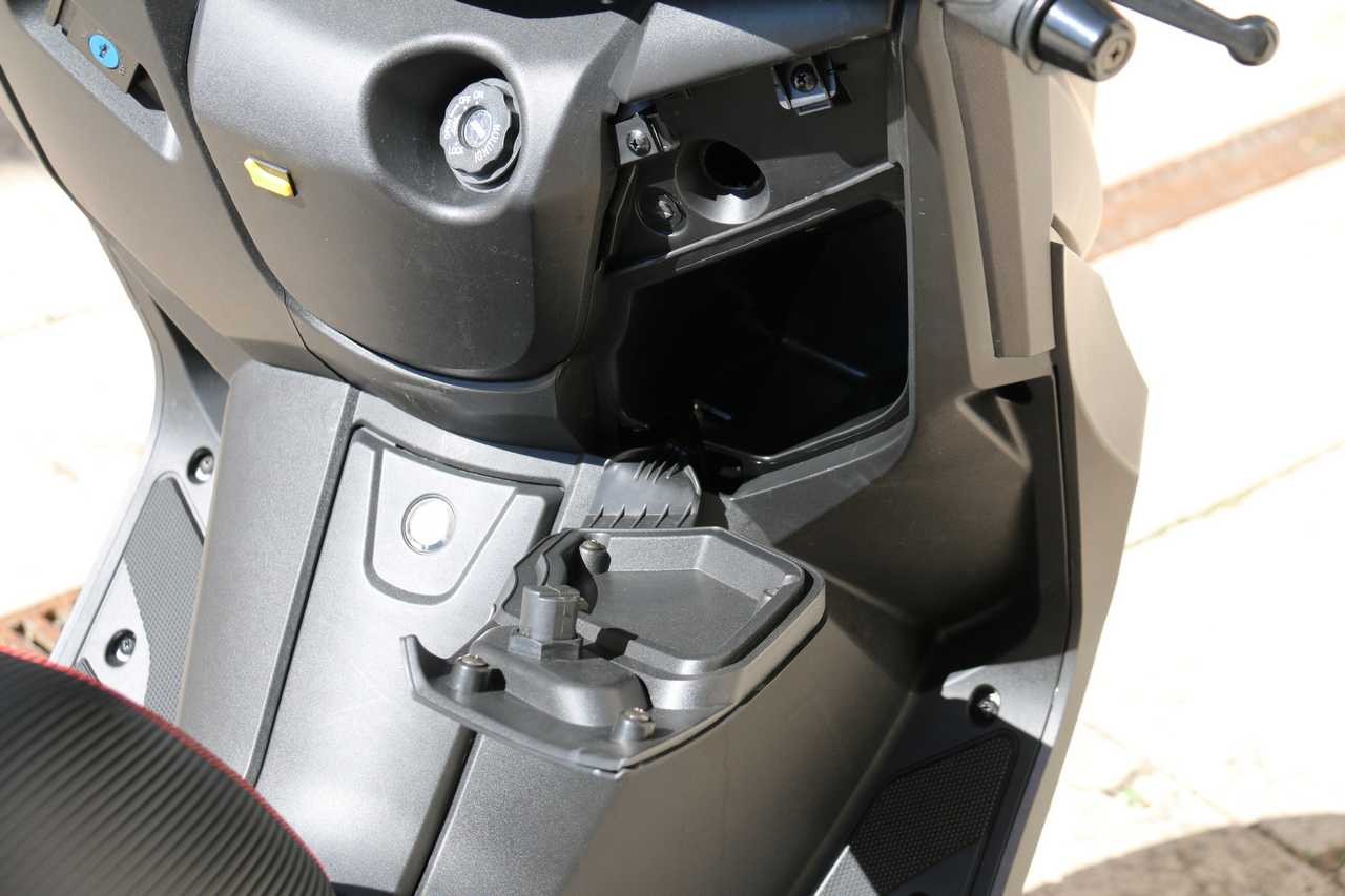 Jonway MJS-E Sport: com'è fatto