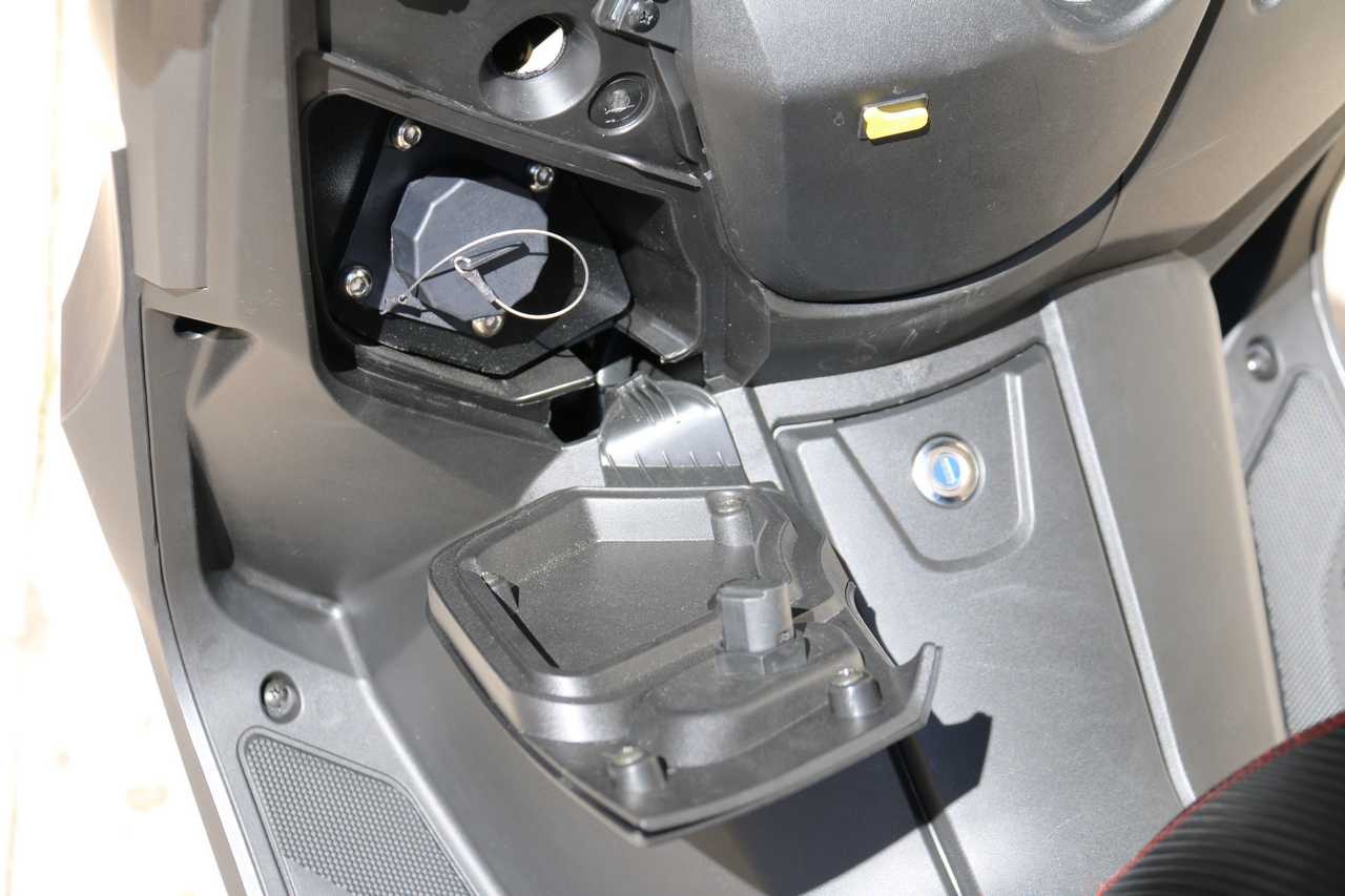 Jonway MJS-E Sport: com'è fatto