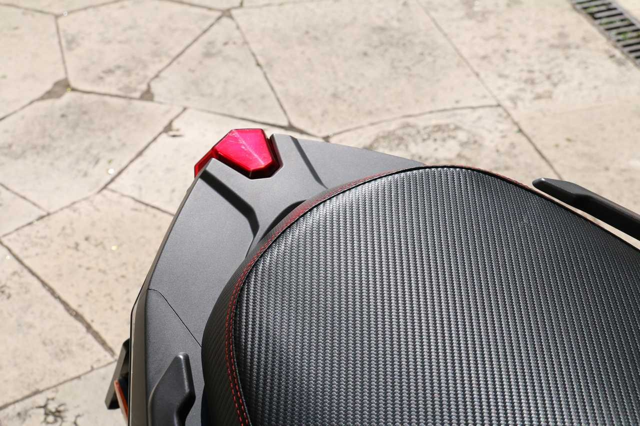 Jonway MJS-E Sport: com'è fatto