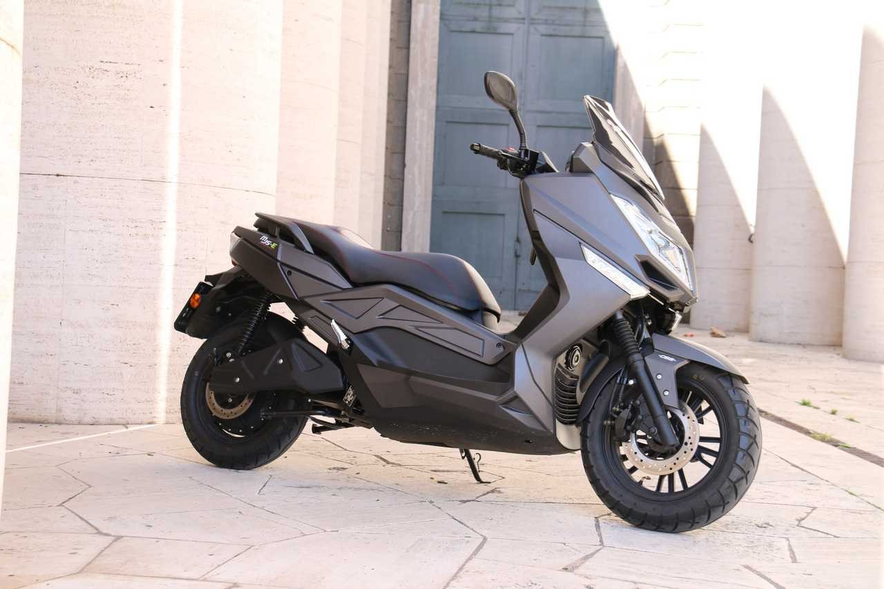 Jonway MJS-E Sport: com'è fatto