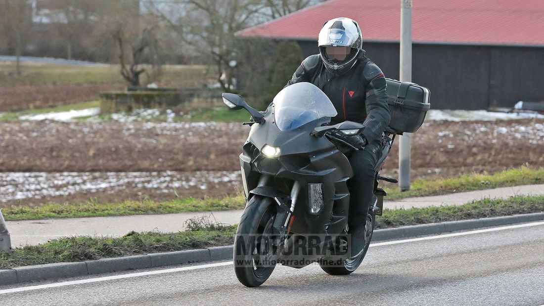 kawasaki Ninja H2 SX: foto spia