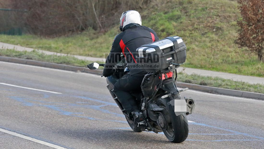 kawasaki Ninja H2 SX: foto spia