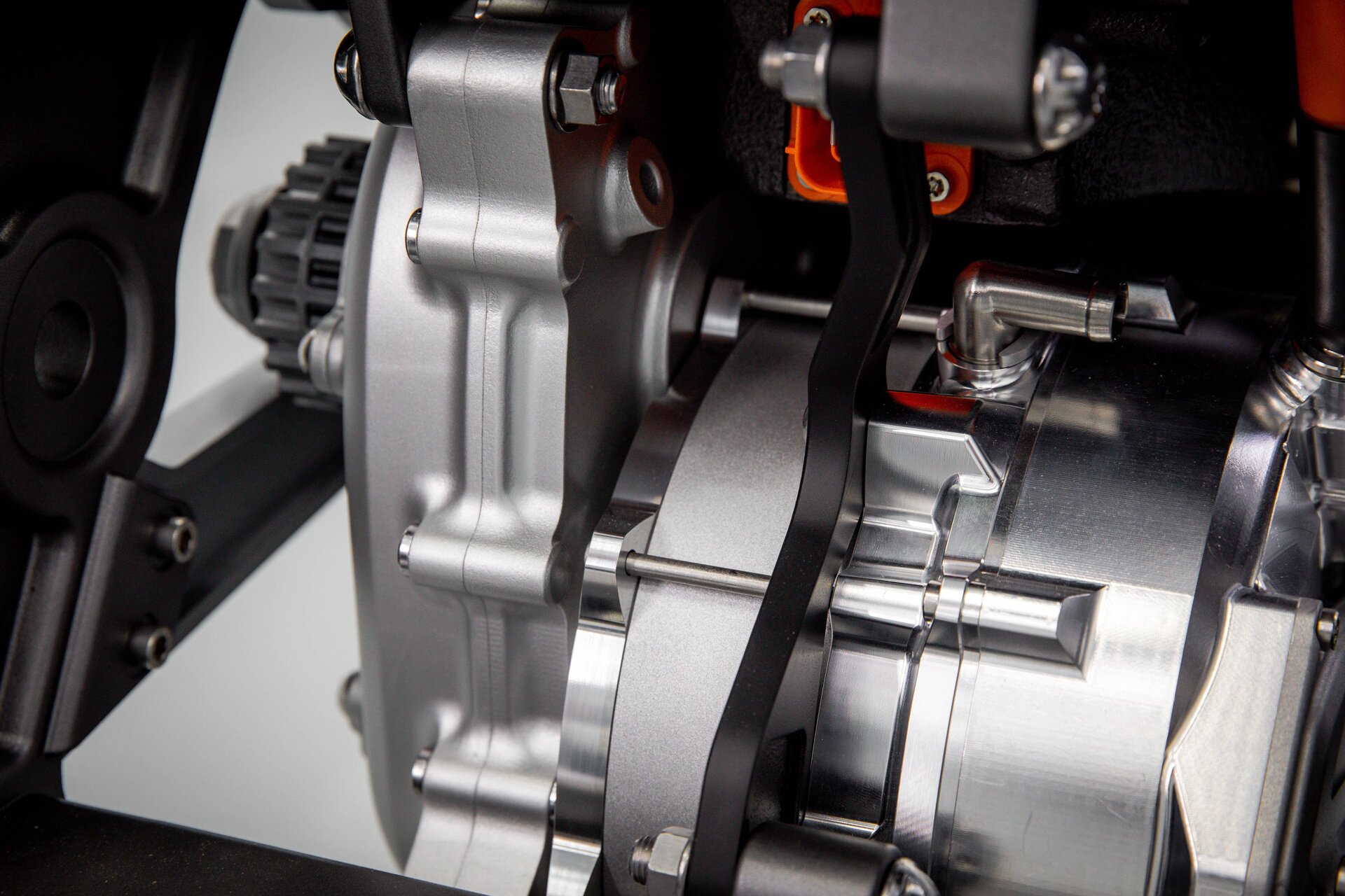 Triumph Project TE-1: sviluppo della moto elettrica