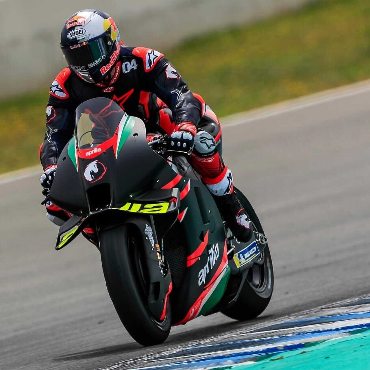 MotoGP, Andrea Dovizioso: le foto in sella alla Aprilia RS-GP