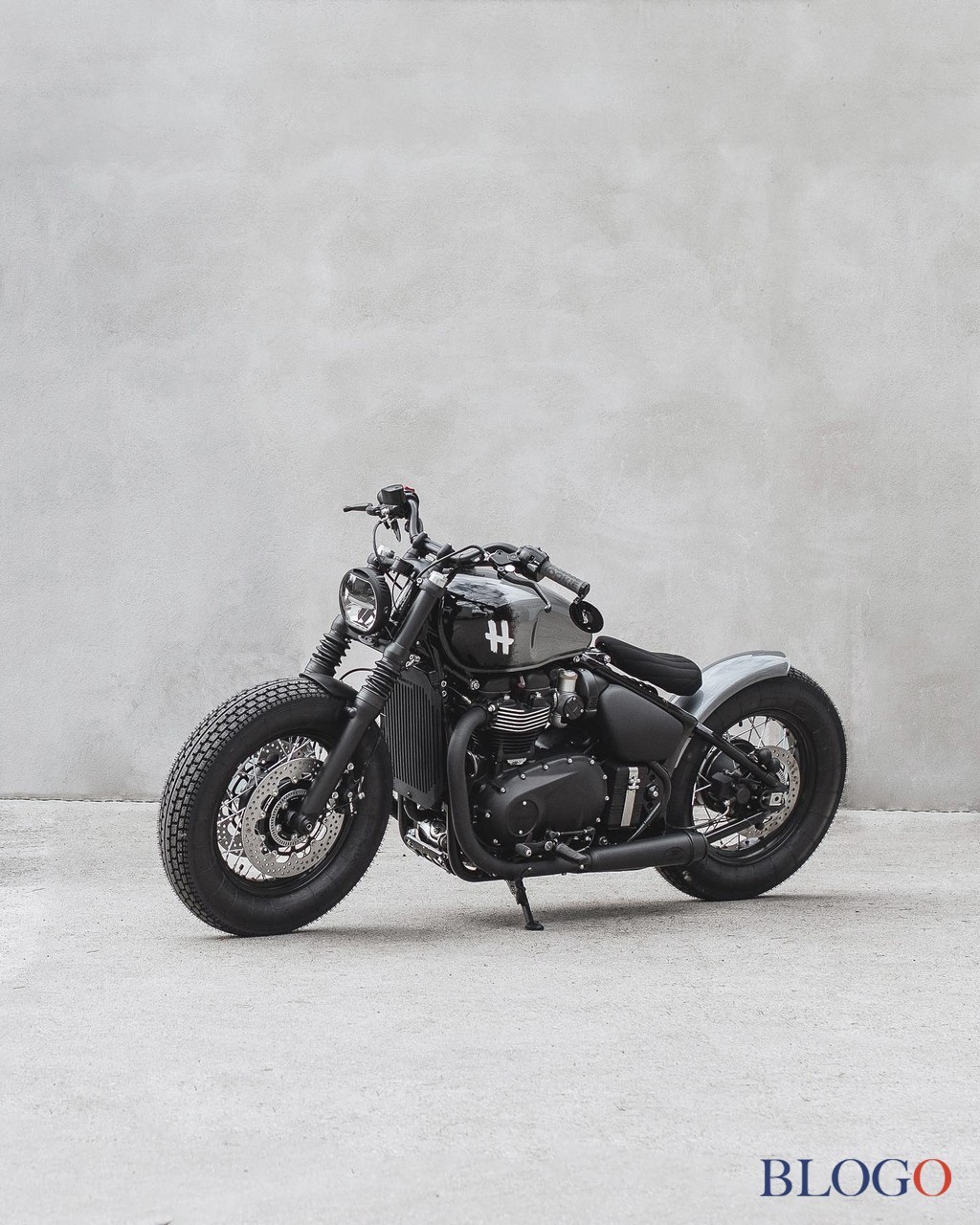 Triumph Bonneville Bobber "Black Orca" | Hookie Co.