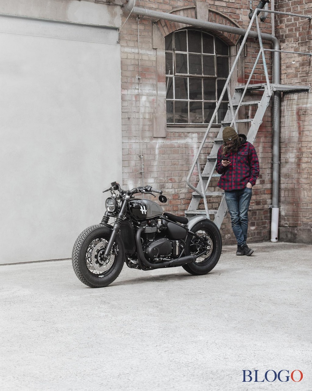Triumph Bonneville Bobber "Black Orca" | Hookie Co.