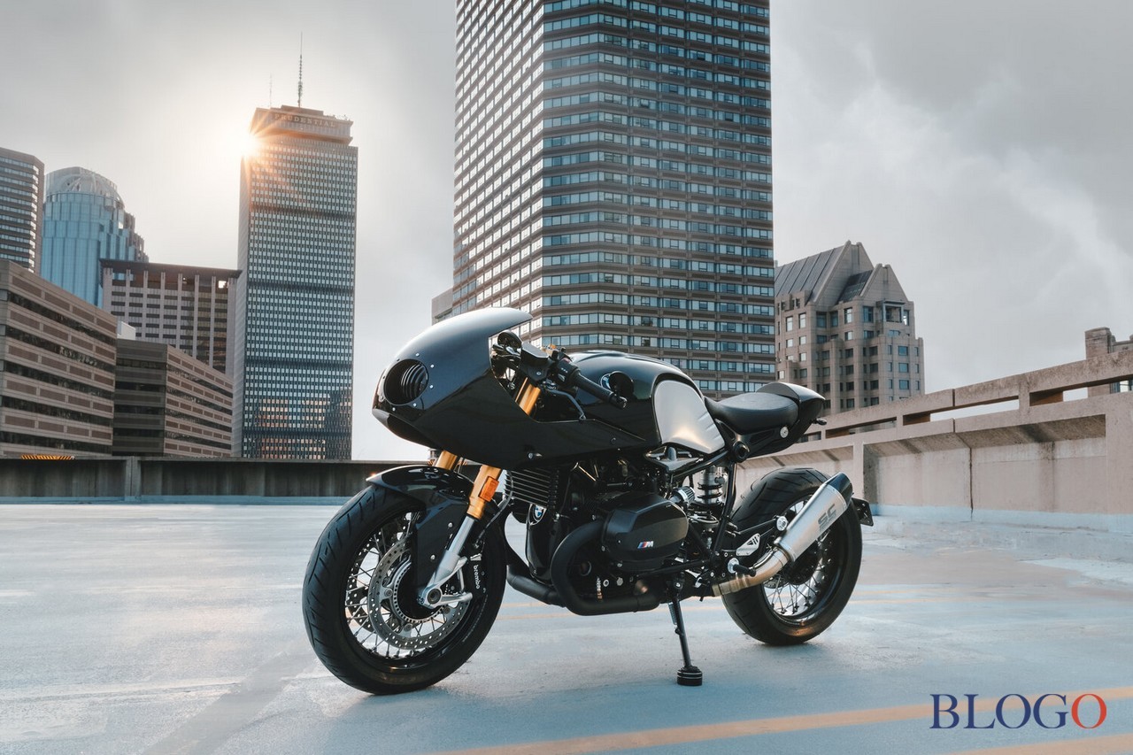 BMW R Nine T "The Dark Knight" | Singular Rides