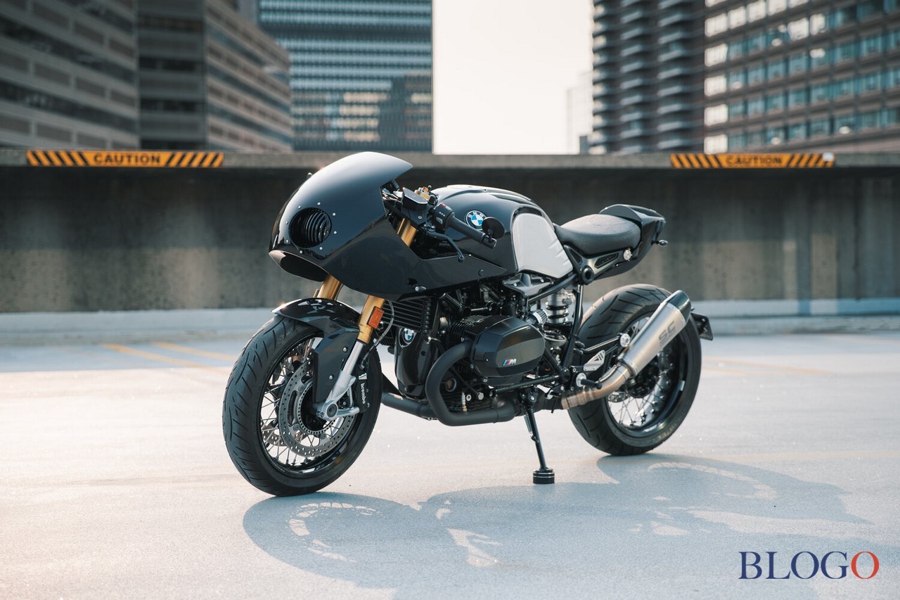 BMW R Nine T "The Dark Knight" | Singular Rides
