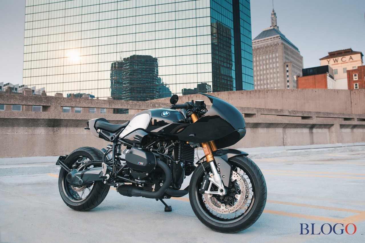 BMW R Nine T "The Dark Knight" | Singular Rides