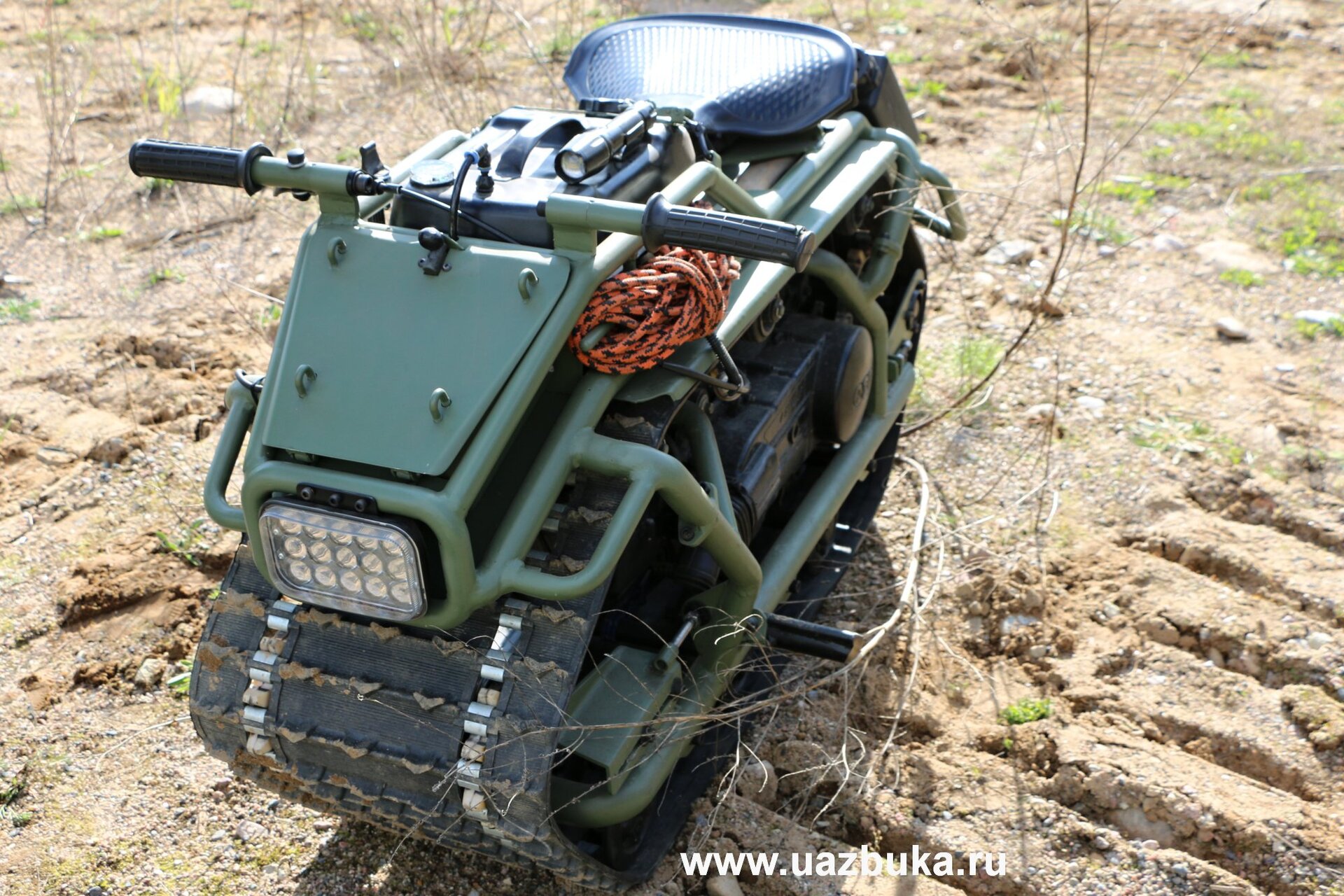 Hamyak ATV la motocicletta russa con cingolo Motoblog
