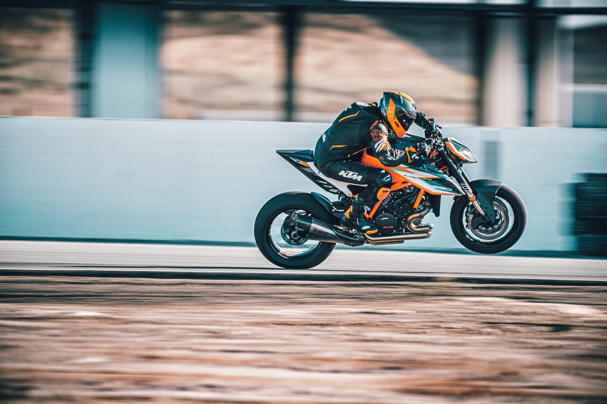 KTM 1290 Super Duke RR, "La Bestia" si fa ancora più esclusiva