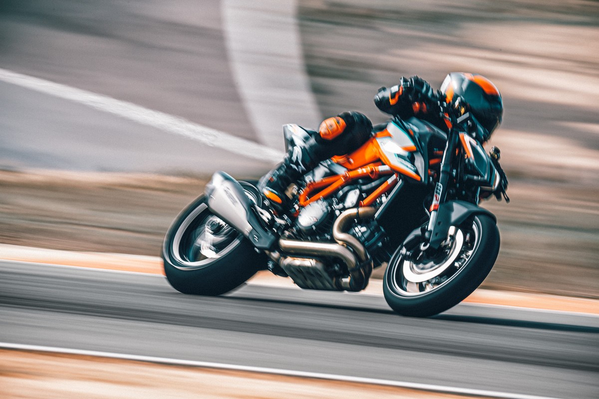 KTM 1290 Super Duke RR, "La Bestia" si fa ancora più esclusiva