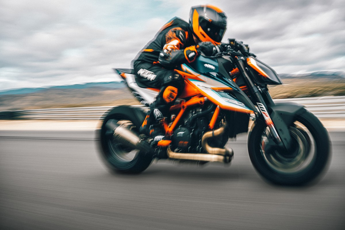 KTM 1290 Super Duke RR, "La Bestia" si fa ancora più esclusiva