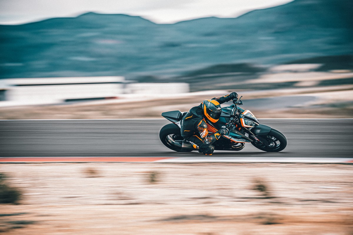 KTM 1290 Super Duke RR, "La Bestia" si fa ancora più esclusiva