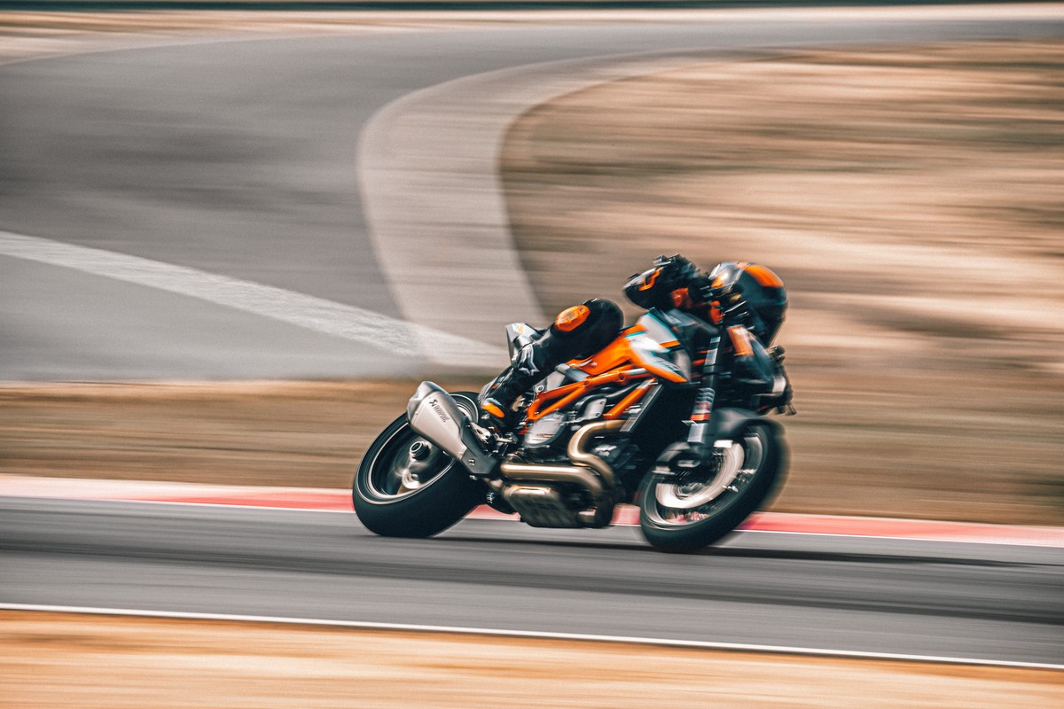 KTM 1290 Super Duke RR, "La Bestia" si fa ancora più esclusiva
