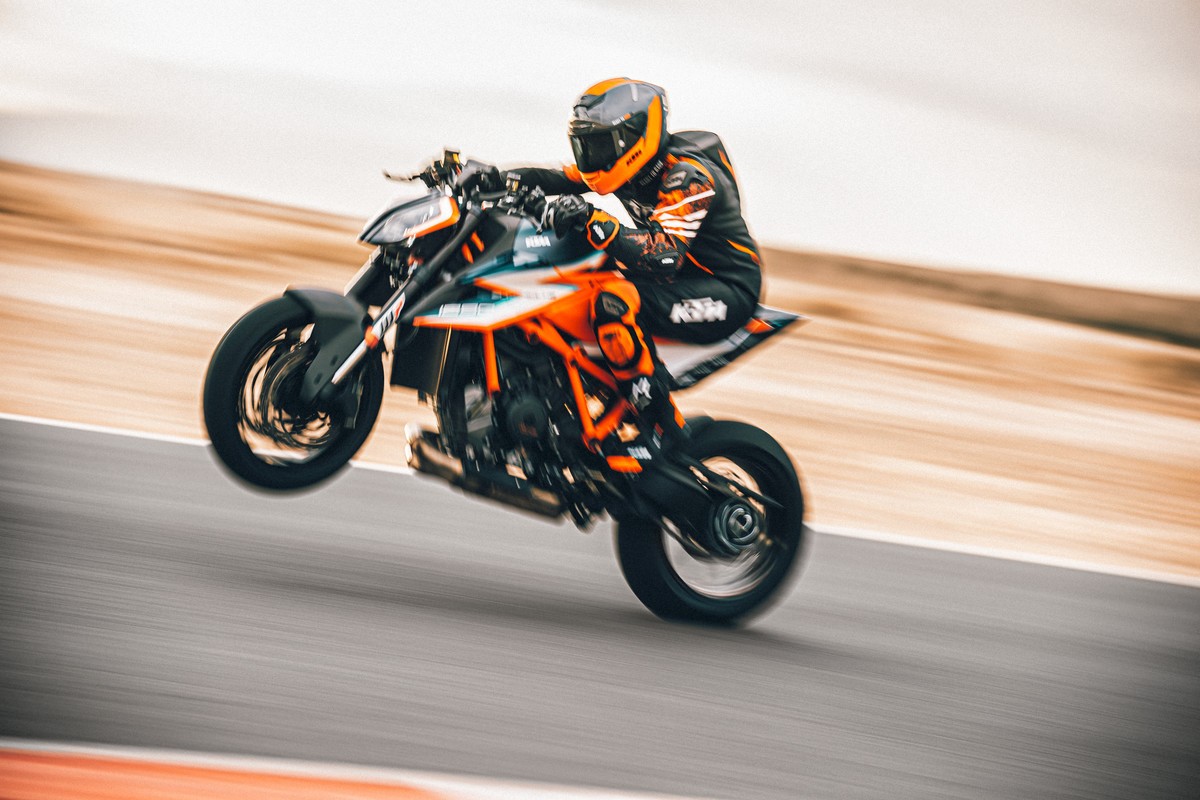 KTM 1290 Super Duke RR, "La Bestia" si fa ancora più esclusiva