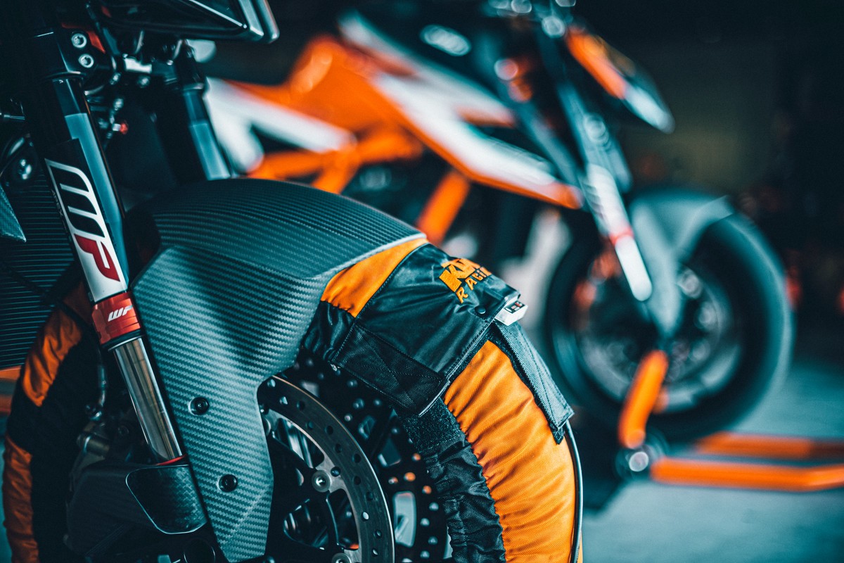 KTM 1290 Super Duke RR, "La Bestia" si fa ancora più esclusiva