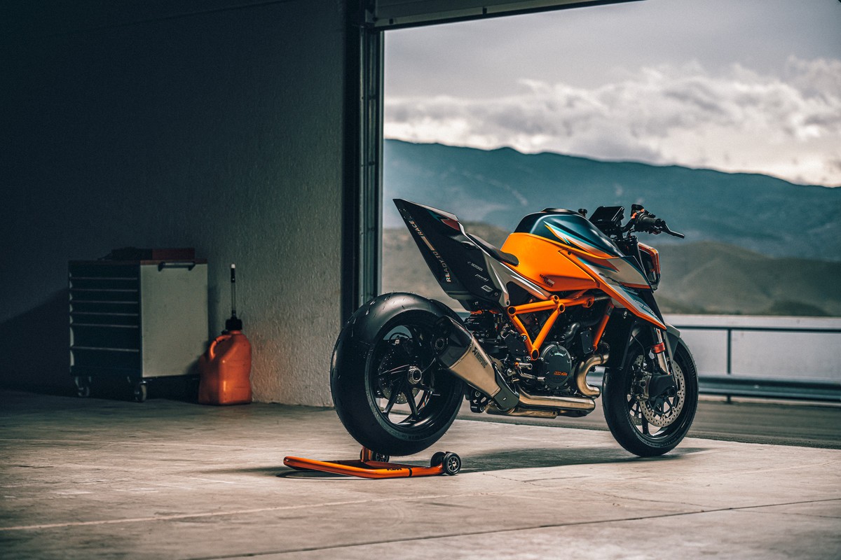 KTM 1290 Super Duke RR, "La Bestia" si fa ancora più esclusiva