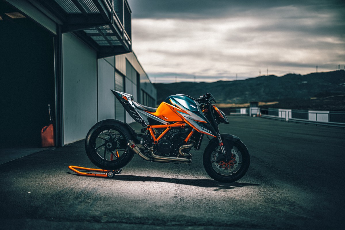 KTM 1290 Super Duke RR, "La Bestia" si fa ancora più esclusiva