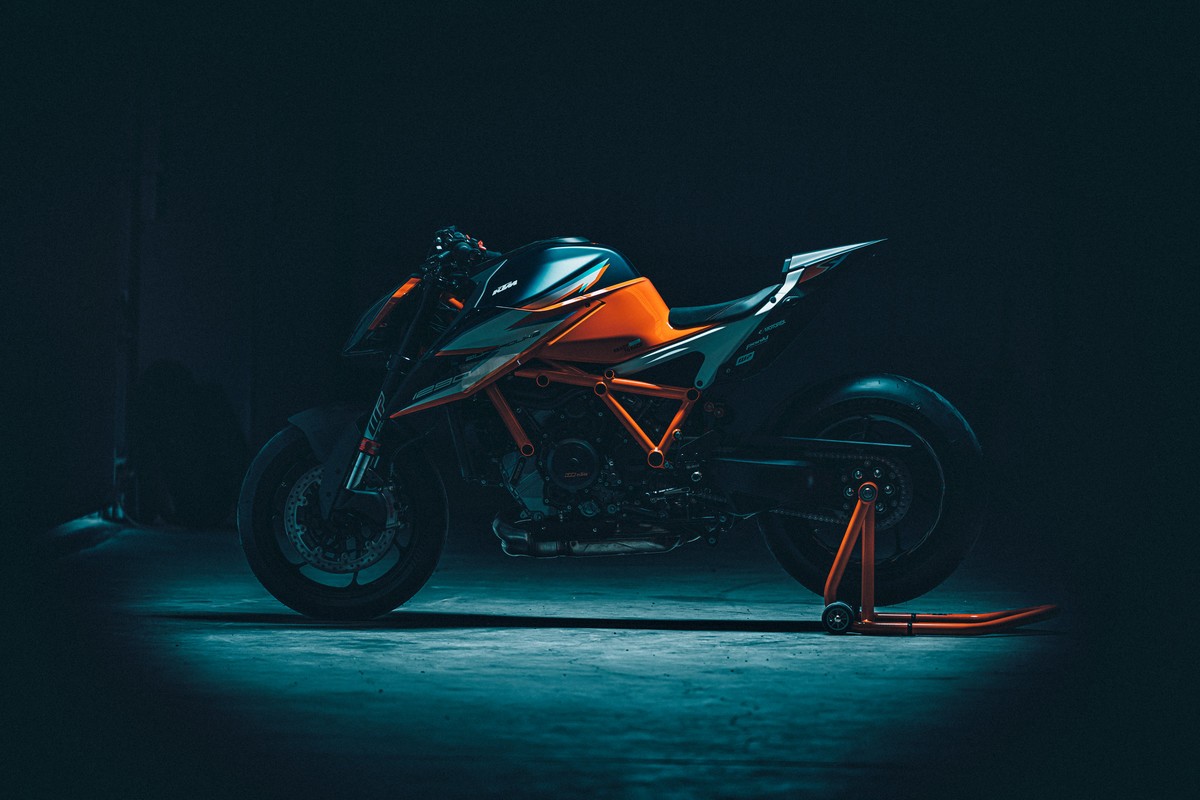 KTM 1290 Super Duke RR, "La Bestia" si fa ancora più esclusiva