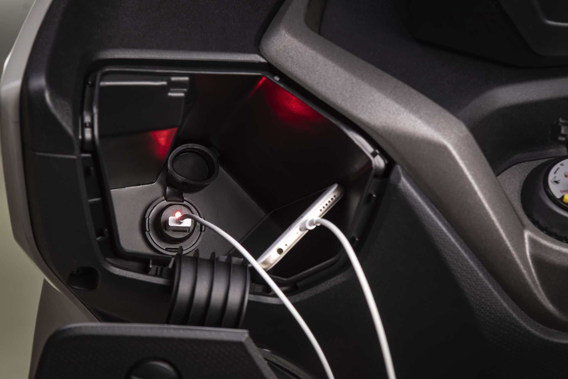 Kymco X-Town 300i ABS si rinnova