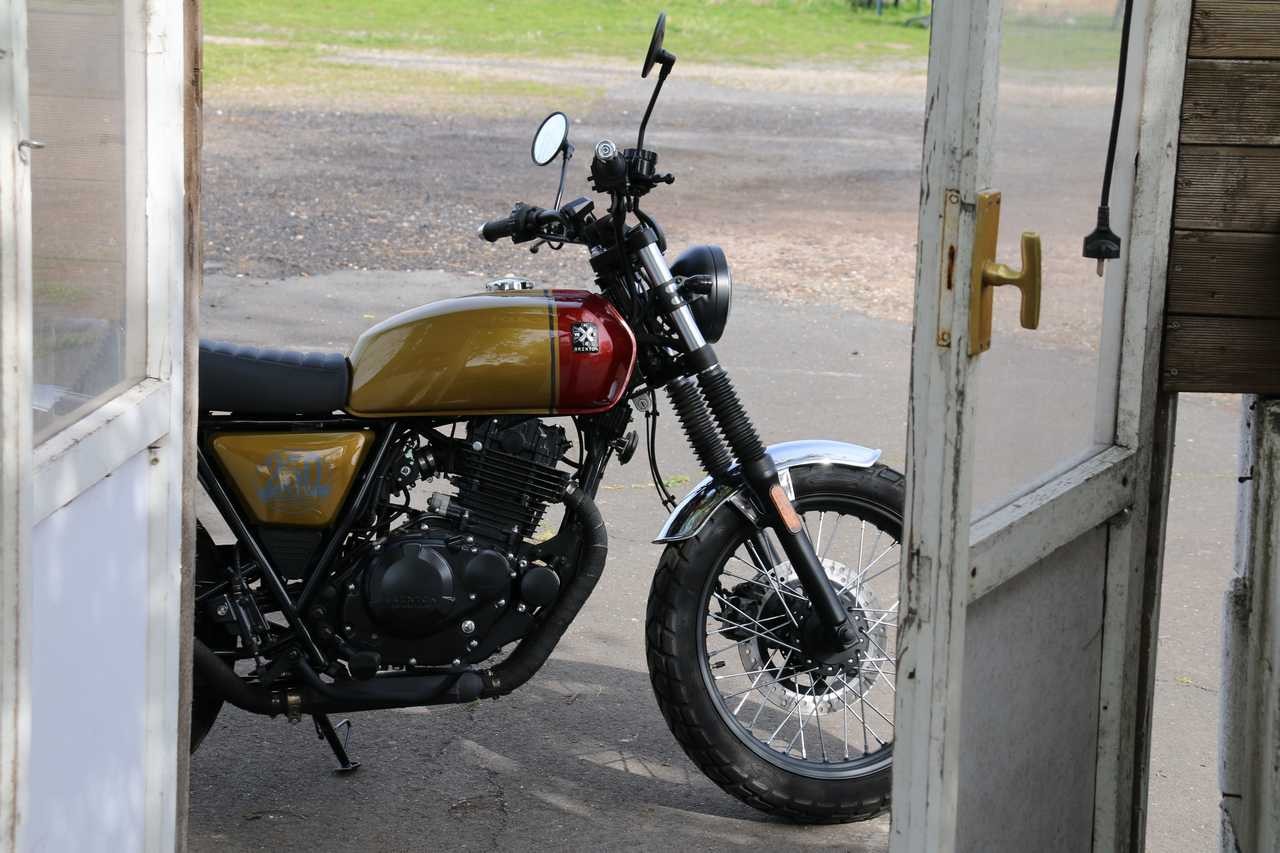 Brixton Cromwell 250: la prova su strada