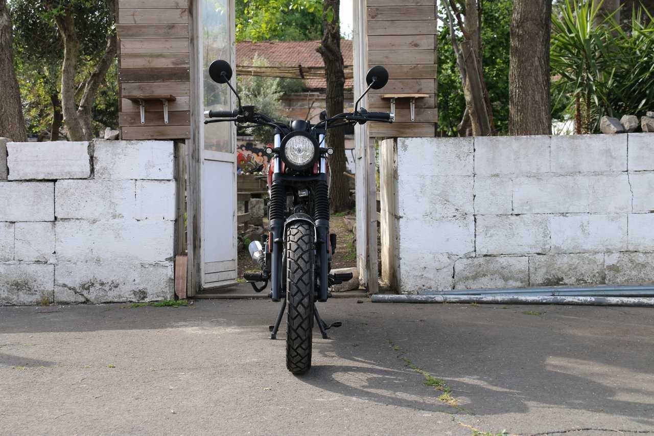 Brixton Cromwell 250: la prova su strada