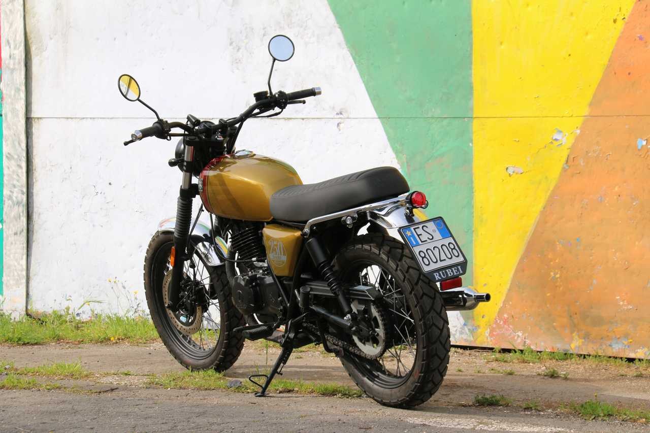 Brixton Cromwell 250: la prova su strada