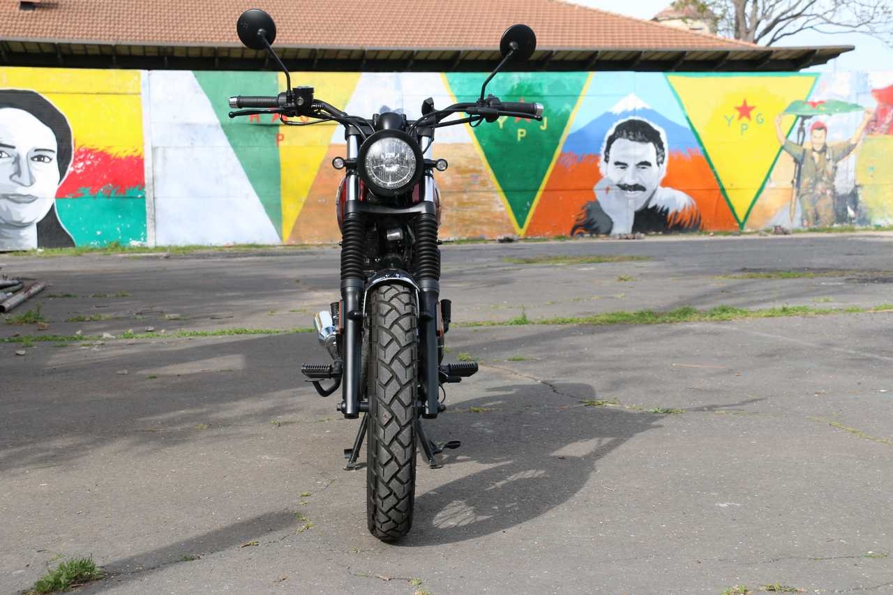 Brixton Cromwell 250: la prova su strada