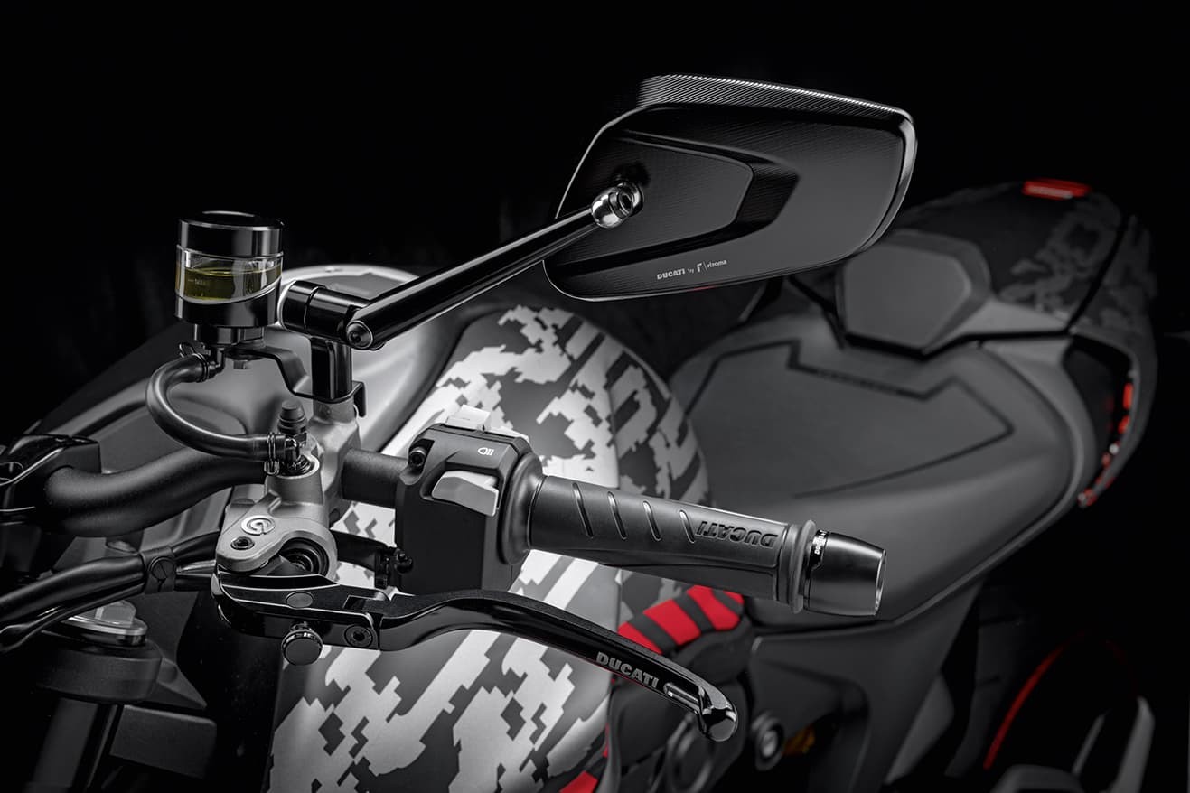 Ducati Monster: gli accessori e i kit per la personalizzazione