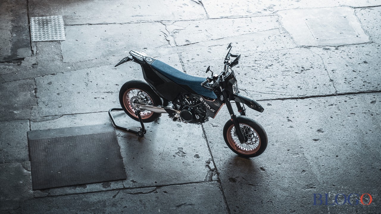 Husqvarna Replay Limited Edition