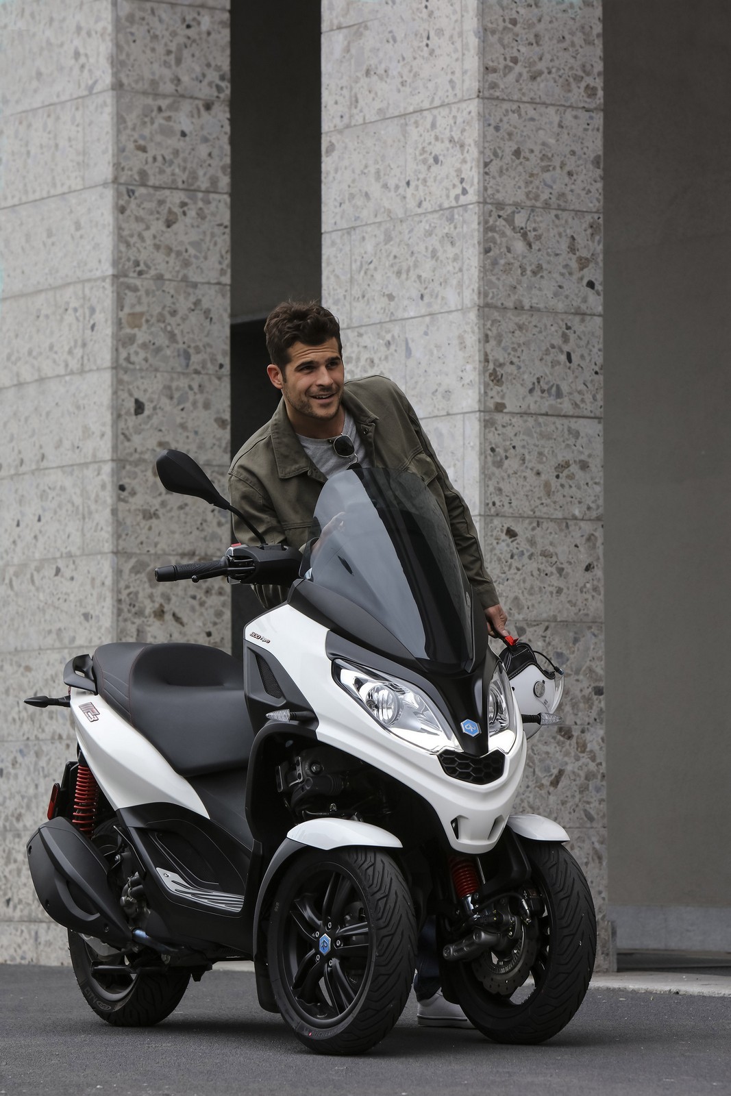 Piaggio MP3 300hpe 2021