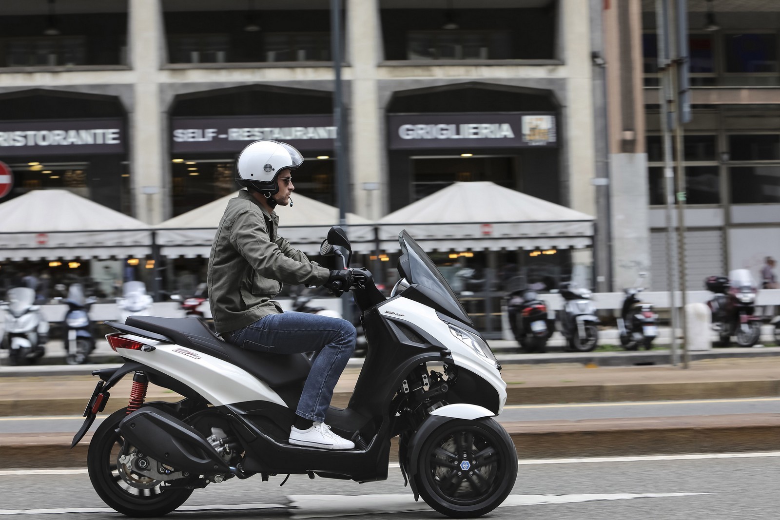 Piaggio MP3 300hpe 2021