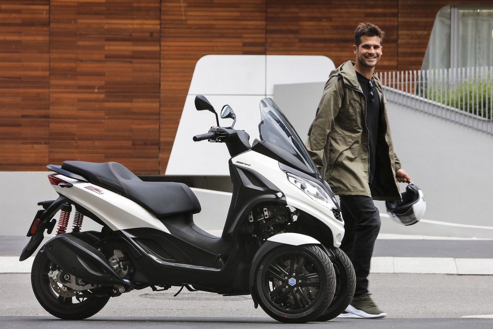 Piaggio MP3 300hpe 2021