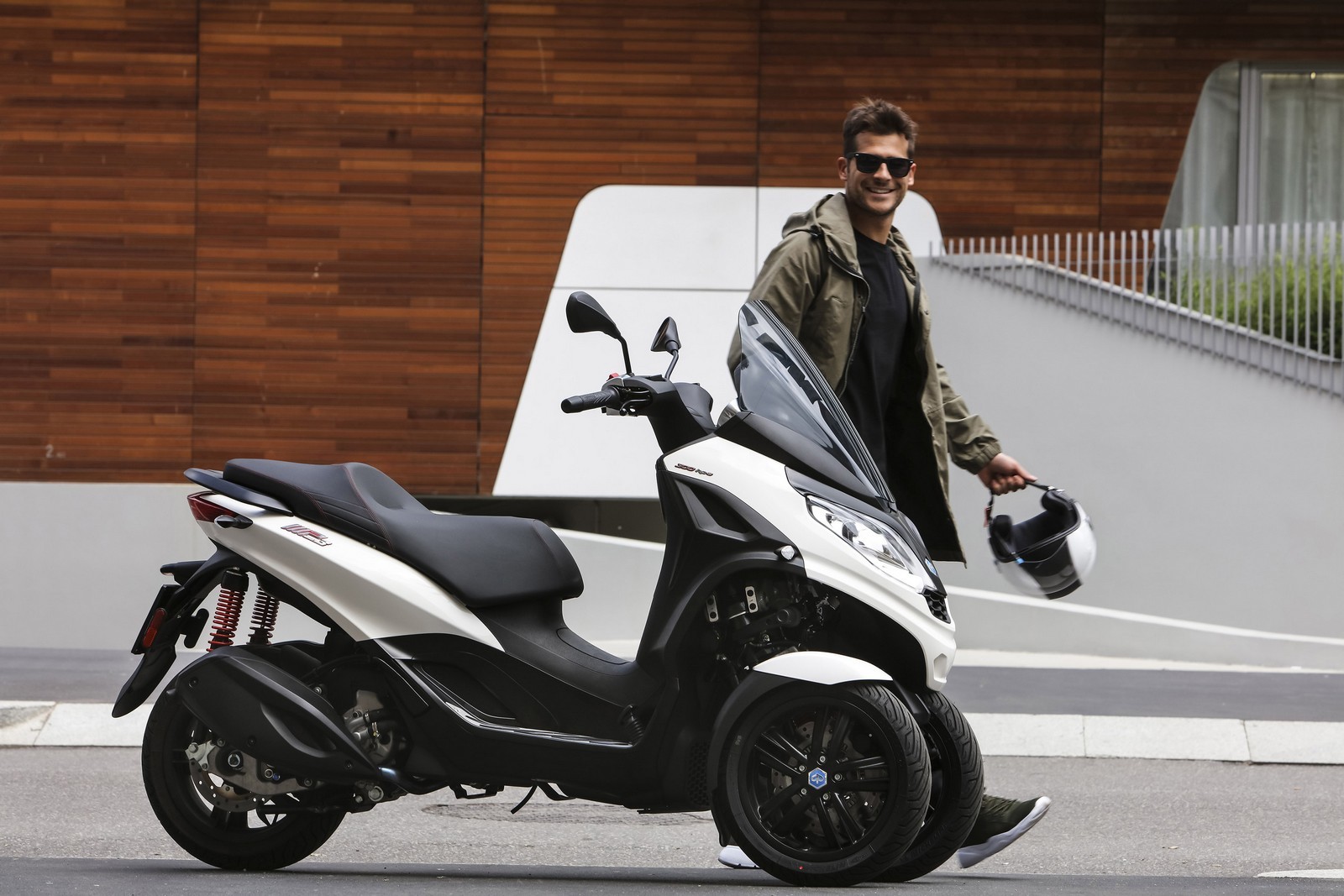 Piaggio MP3 300hpe 2021