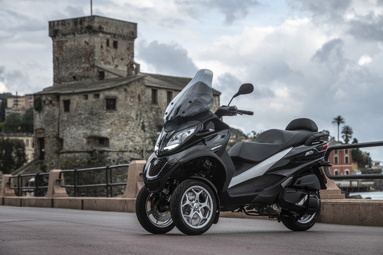 Piaggio MP3 400hpe 2021