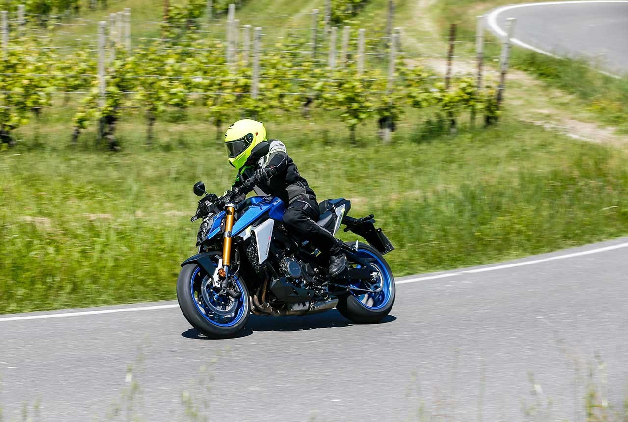 Suzuki GSX-S1000 2021, le foto della prova