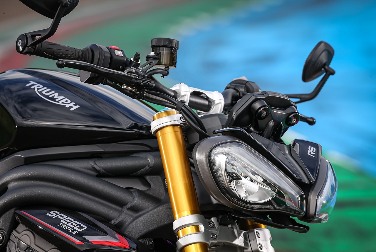 Triumph Speed Triple 1200 RS: le foto statiche