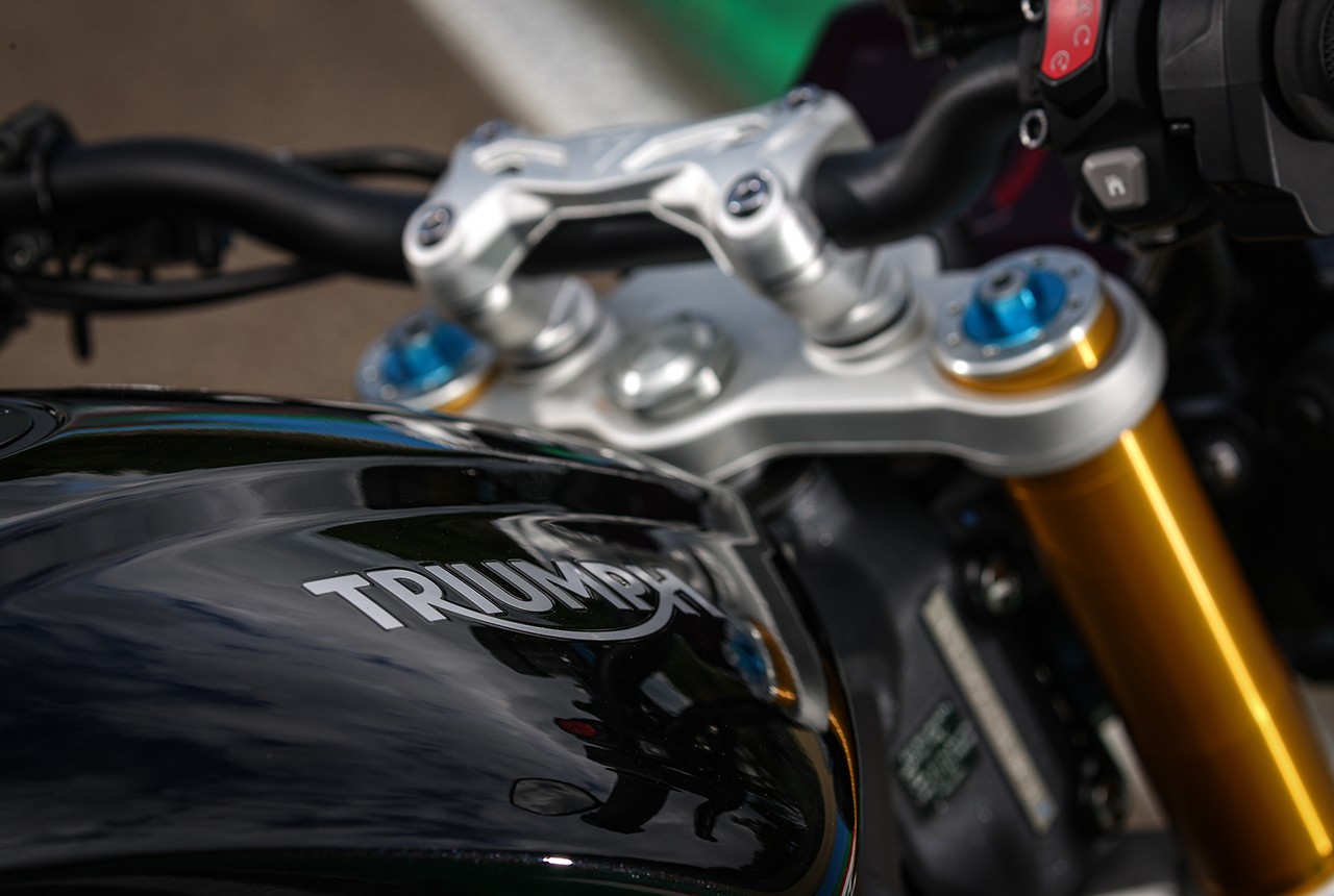 Triumph Speed Triple 1200 RS: le foto statiche