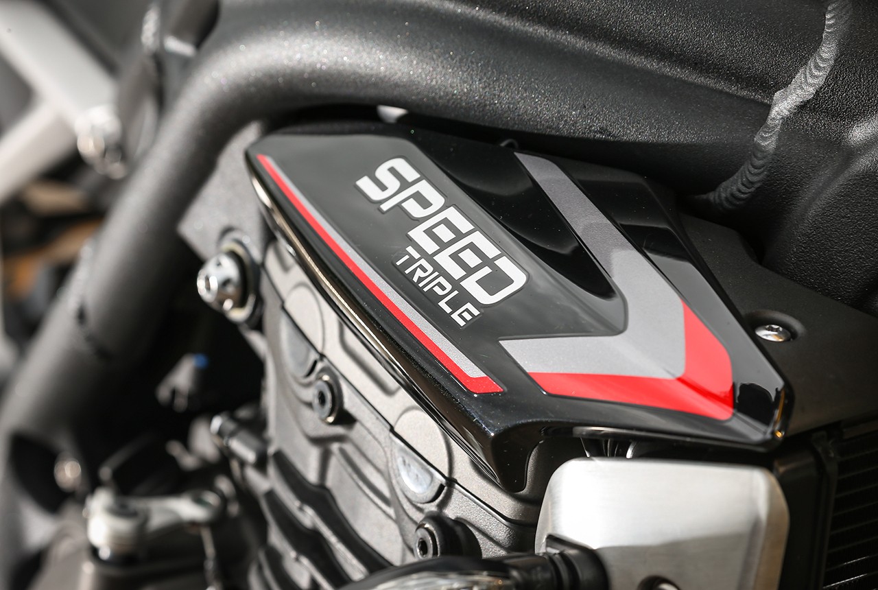 Triumph Speed Triple 1200 RS: le foto statiche