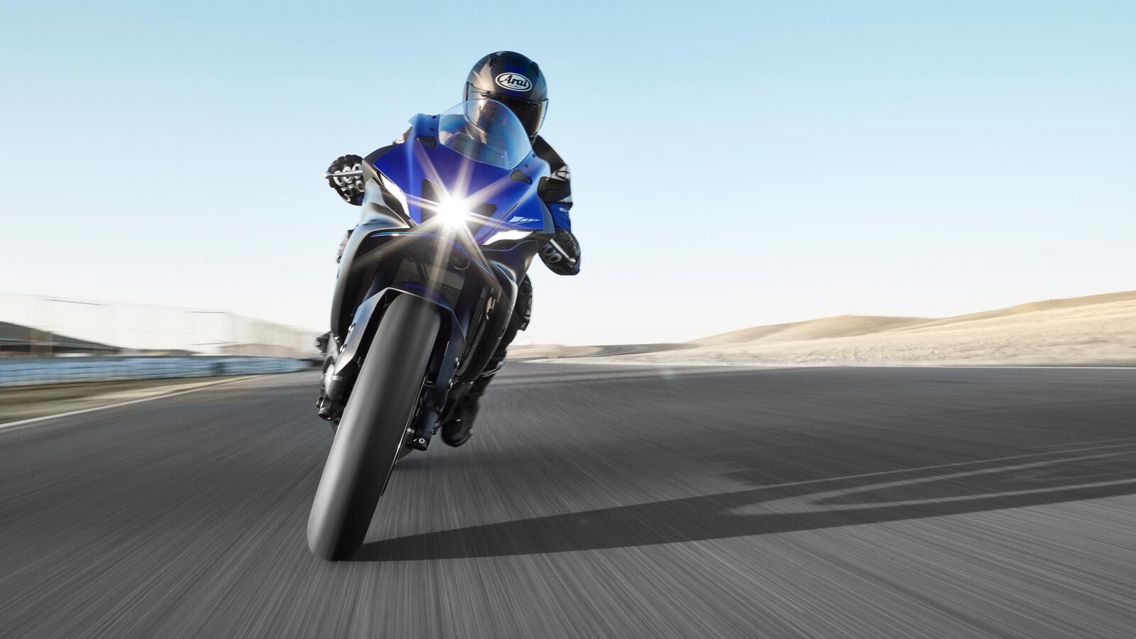 Yamaha R7: le foto ufficiali