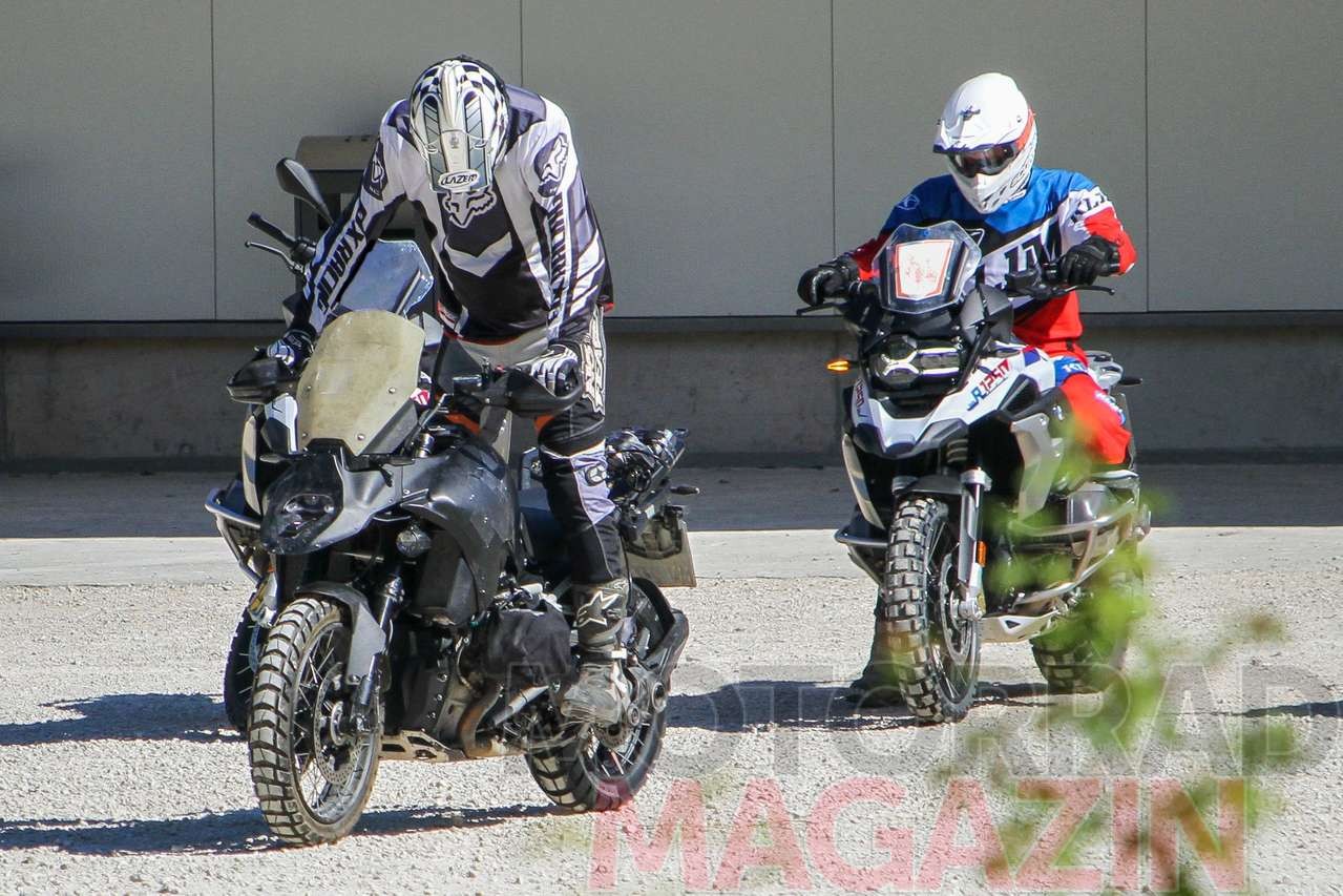 BMW R 1300 GS: le prime foto spia