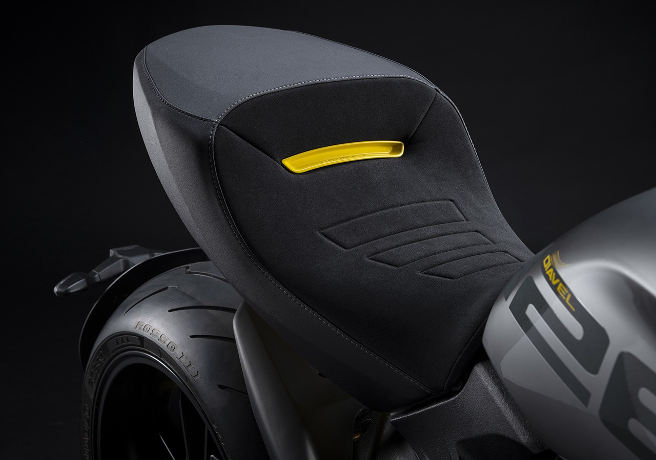 Ducati Diavel 1260 S "Black and Steel"