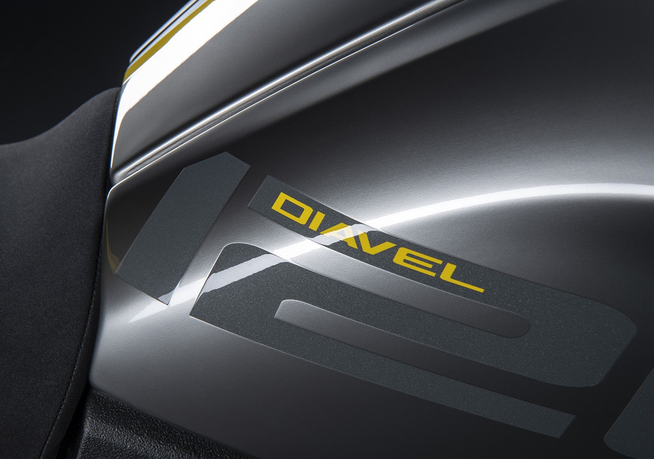 Ducati Diavel 1260 S "Black and Steel"
