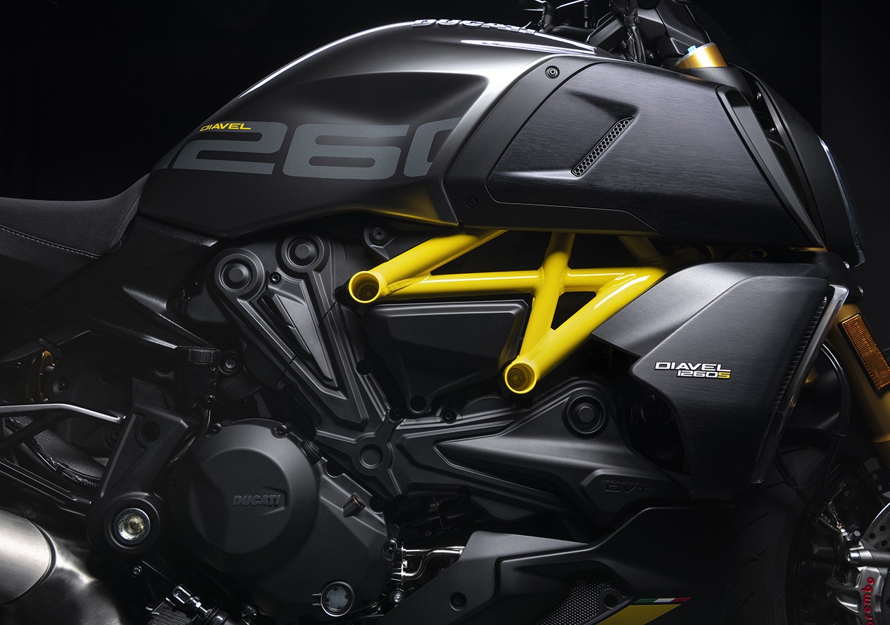Ducati Diavel 1260 S "Black and Steel"