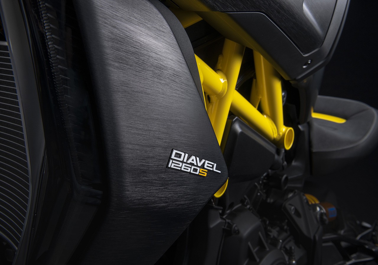 Ducati Diavel 1260 S "Black and Steel"