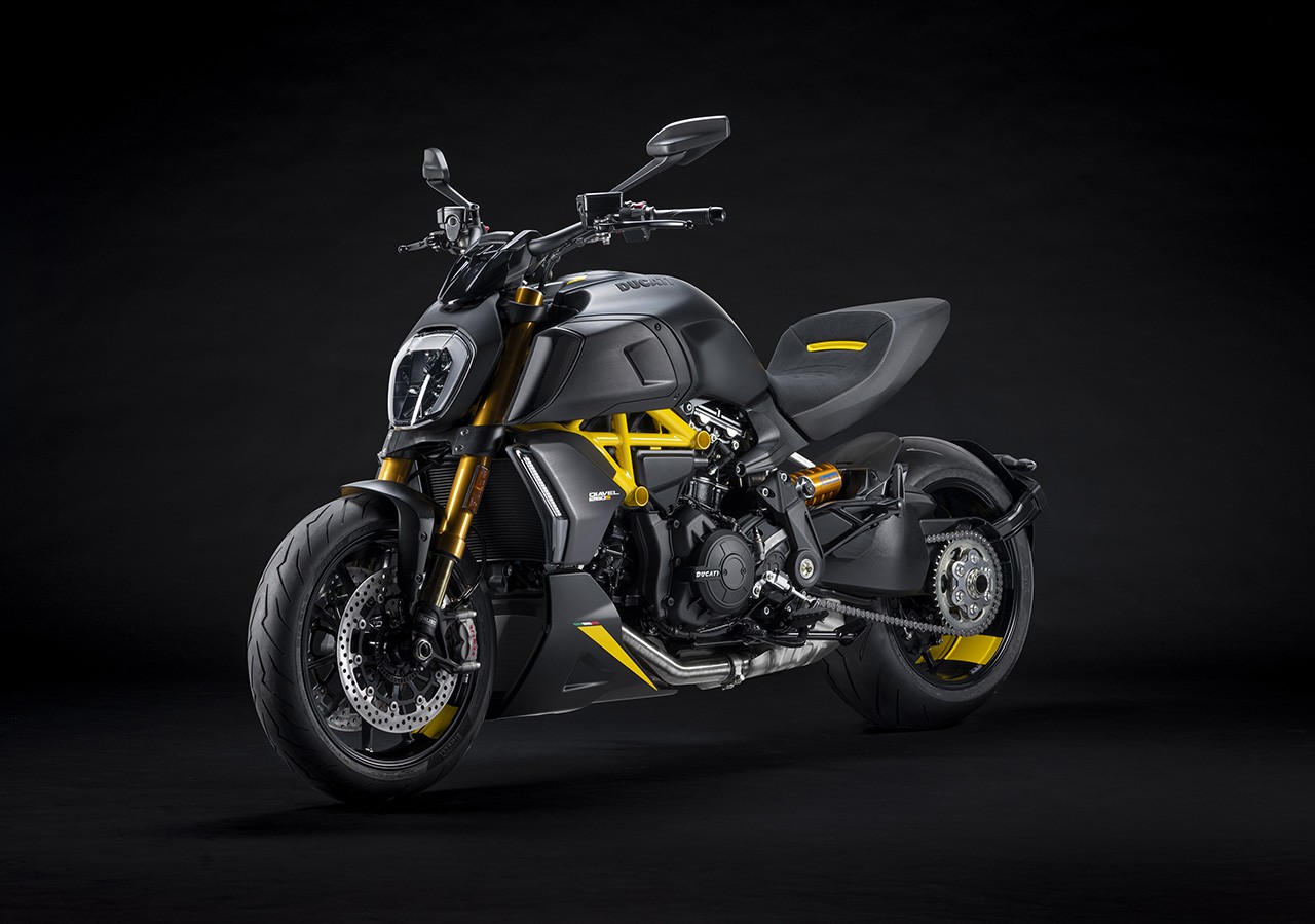 Ducati Diavel 1260 S "Black and Steel"