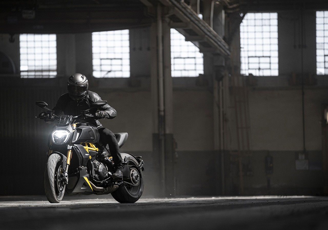 Ducati Diavel 1260 S "Black and Steel"